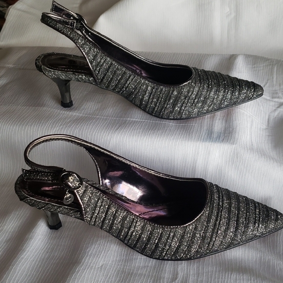 J.Reneé Shoes - J.Reneé Batista Sophisticated Silver Slingback Heels with Textured Design,New
